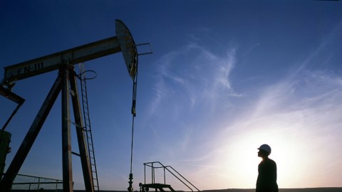 Стоимость барреля нефти подошла к 29 долларам