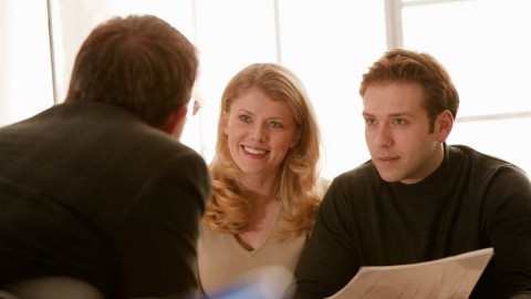 Cредний размер потребкредита впервые превысил докризисный уровень