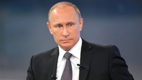 Путин: ситуация в экономике сложная, но не катастрофичная