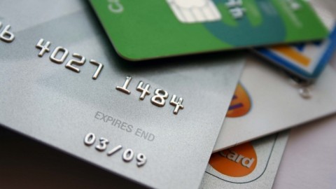 В 2015 году объем мошеннических операций по карточкам превысил миллиард