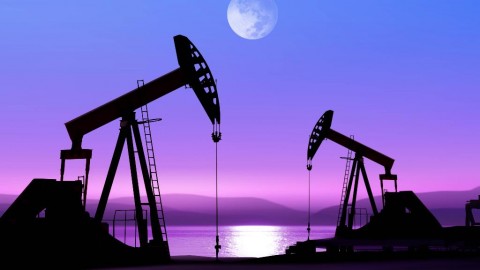 Цены не нефть превысили 35 долларов после вестей о заморозке добычи Ираном